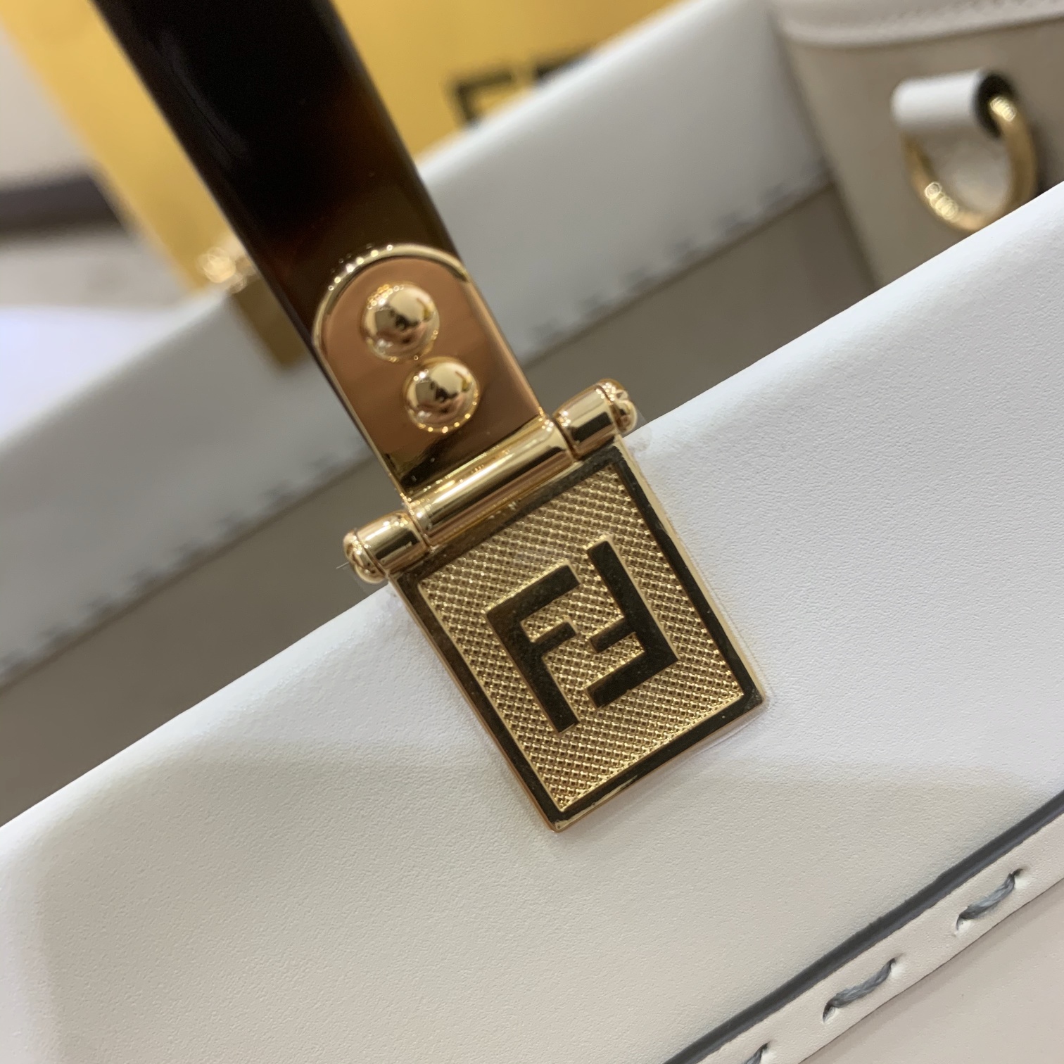 Fendi Large Sunshine Shopper White Leather Bag 